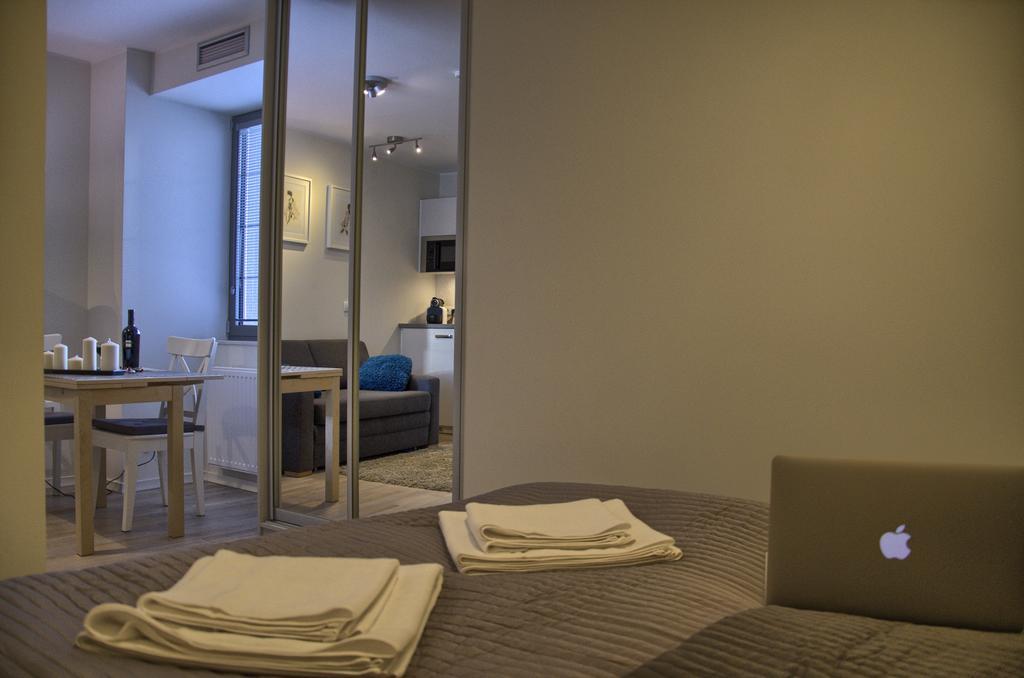 Tartaczna Deluxe Apartments Gdaňsk Pokoj fotografie