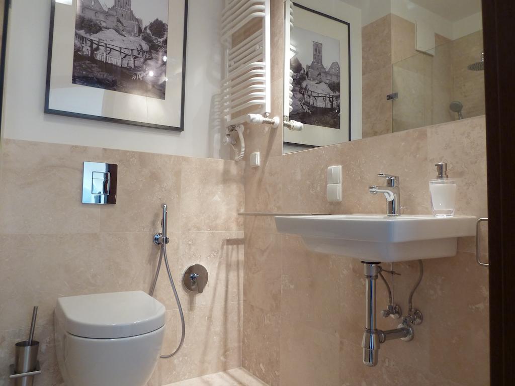 Tartaczna Deluxe Apartments Gdaňsk Pokoj fotografie